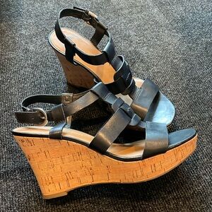 Franco Sarto 7.5 Cera black Cork wedge heels sandals